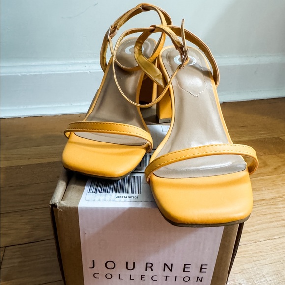 Journee Collection - Yellow Chastity Sandal - Picture 3 of 7